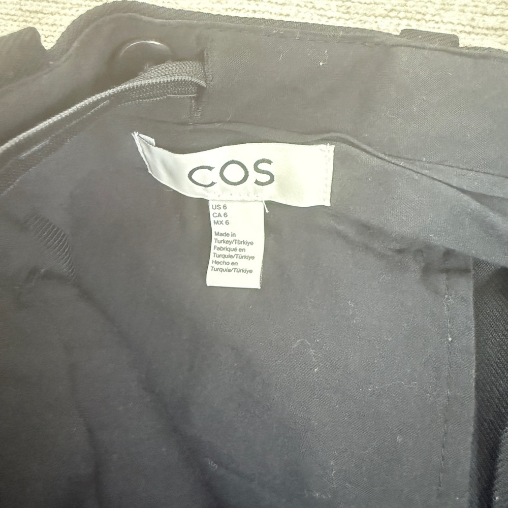 COS Relaxed Twill Wide-Leg Women's Pants - Picture 9 of 10